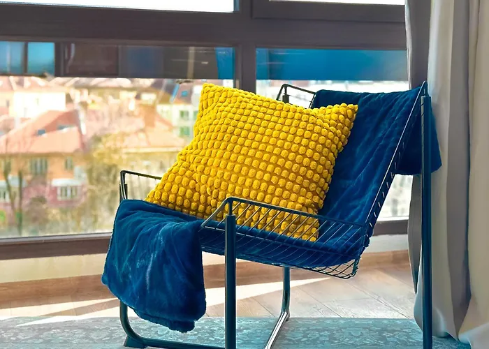 4 Bdr 2 Bth Netflix Panorama Views