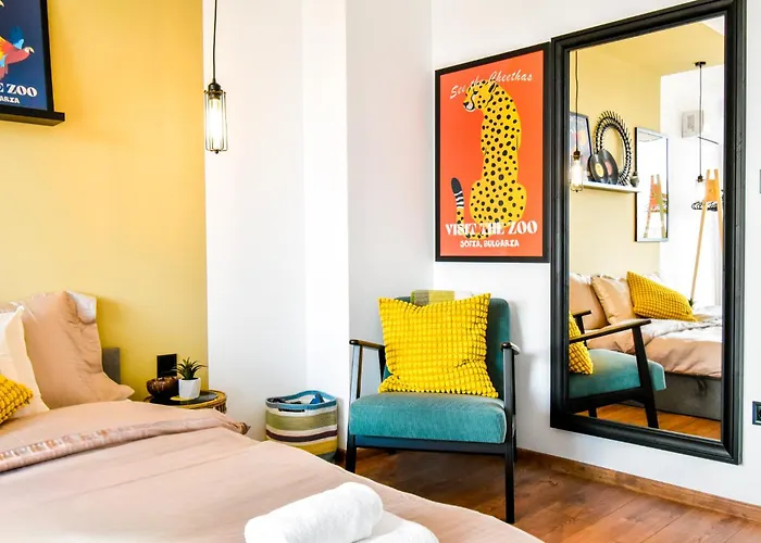 4 Bdr 2 Bth Netflix Panorama Views