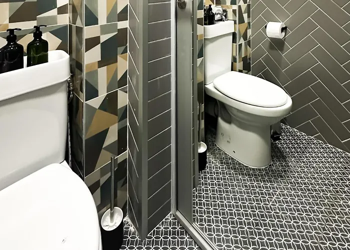 4 Bdr 2 Bth Netflix Panorama Views